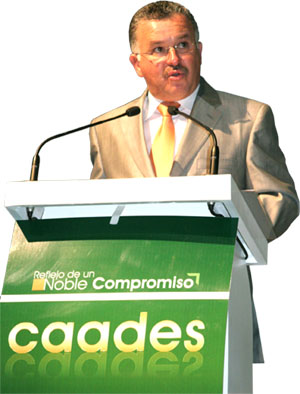 El Ing. Manuel Tarriba rindió su II Informe de labores al frente de CAADES.