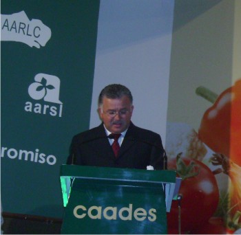 Manuel Tarriba rindiendo su tercer informe de labores