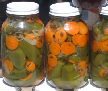 Figura 1. Chiles en vinagre envasados.